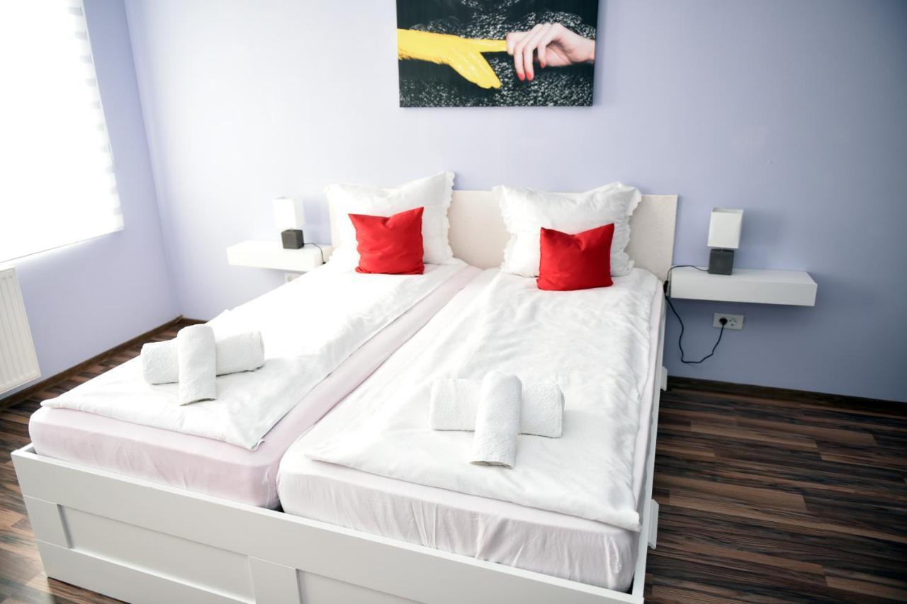 Violet House Apartment Turda Exterior photo
